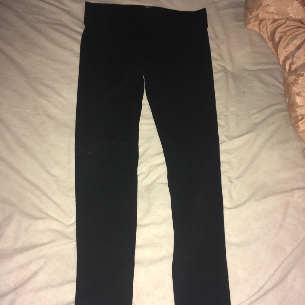 Victoria’s Secret black leggings (small)